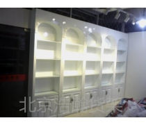 烤漆展柜 從精妙設計到專業上門安裝的全流程解析